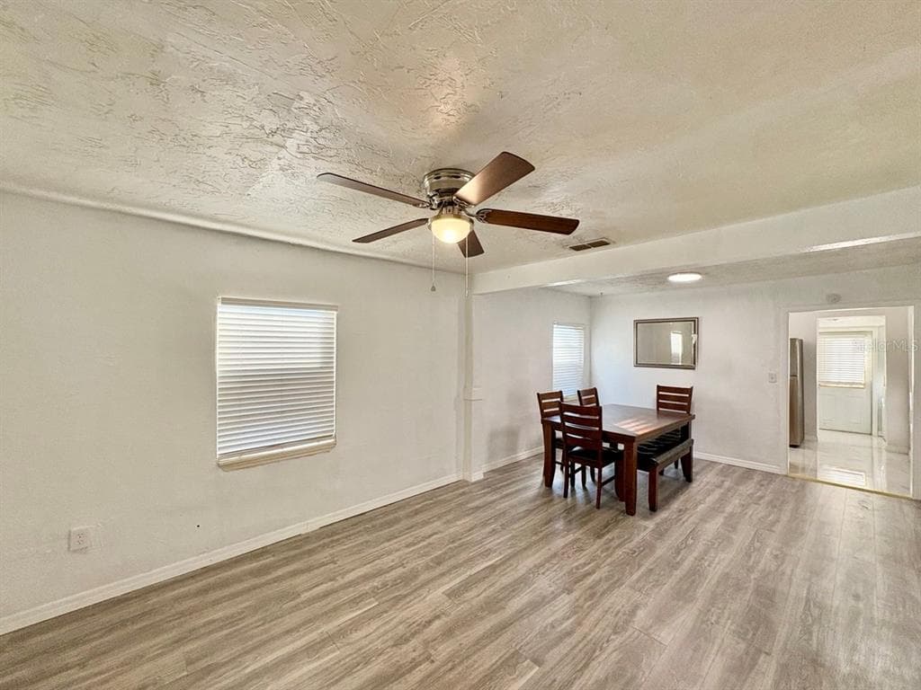 524 E LIME STREET TARPON SPRINGS, FL 34689