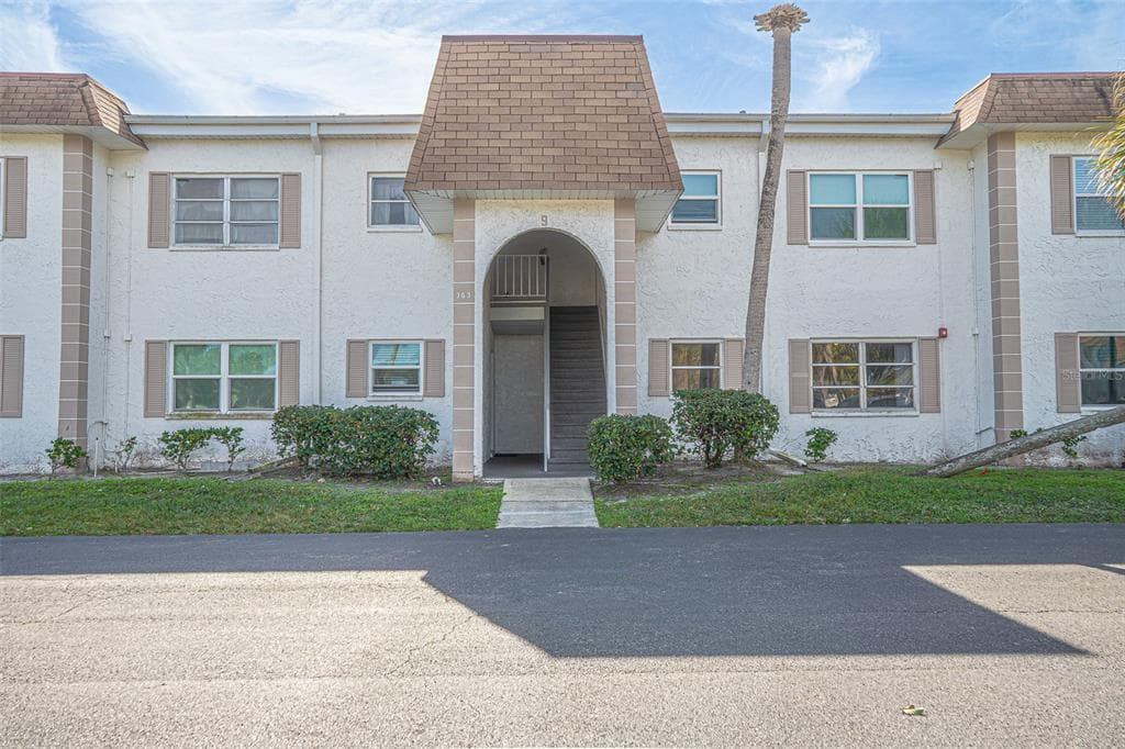 363 S MCMULLEN BOOTH ROAD UNIT 107 CLEARWATER, FL 33759