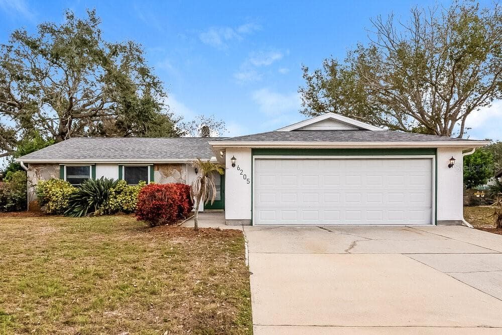 6205 37TH AVENUE W BRADENTON, FL 34209