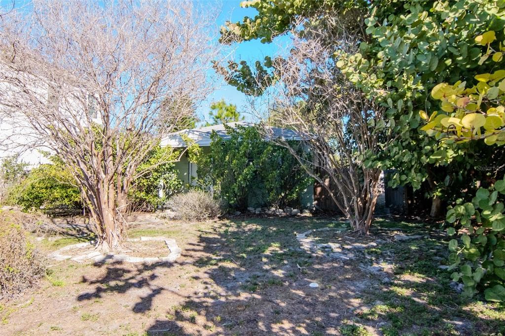 3005 W MEADOW STREET TAMPA, FL 33611
