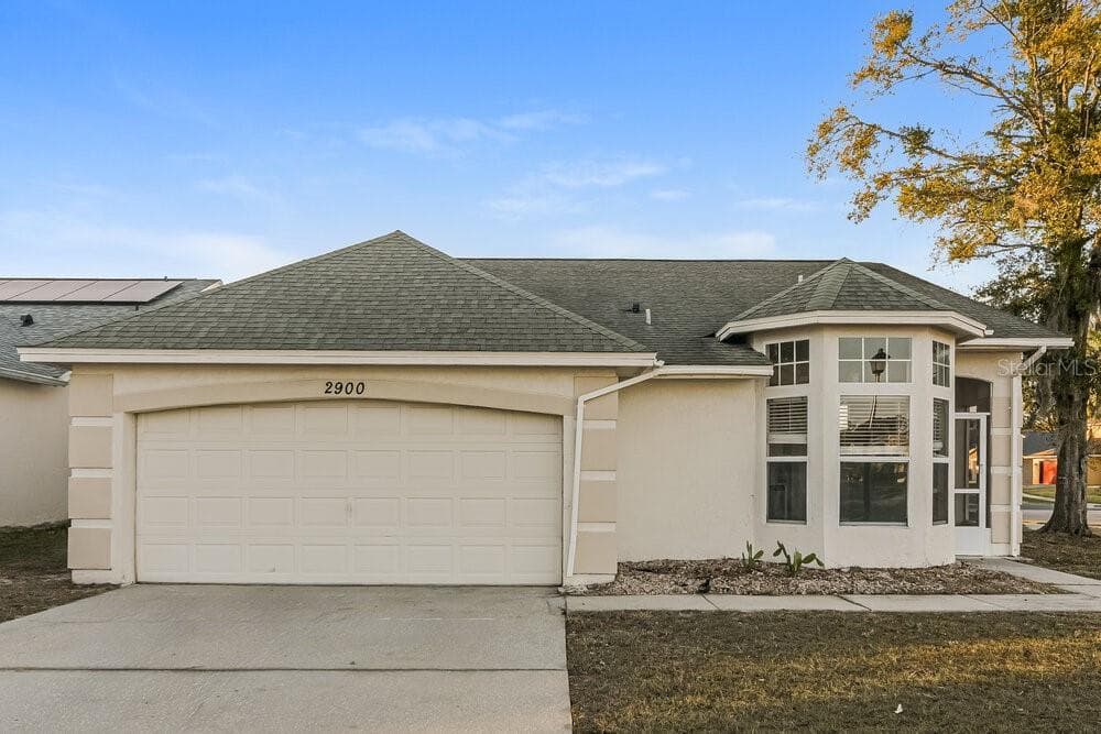 2900 DICKENS CIRCLE KISSIMMEE, FL 34747