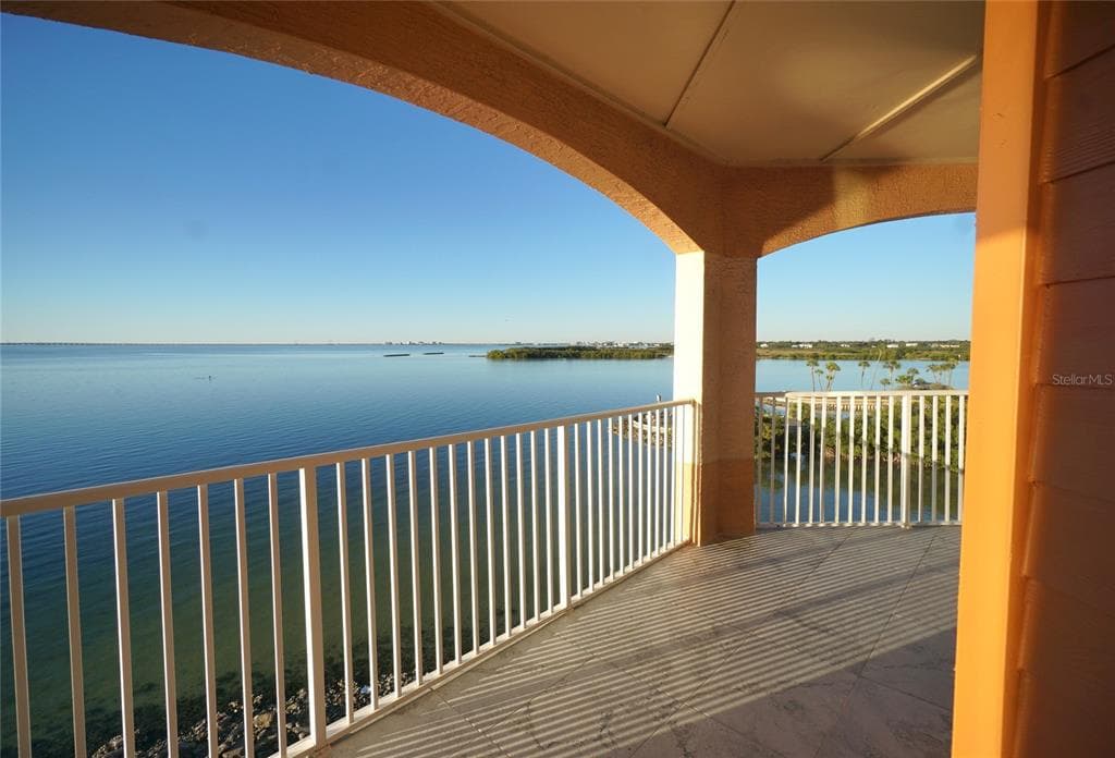 5000 CULBREATH KEY WAY UNIT 9-326 TAMPA, FL 33611