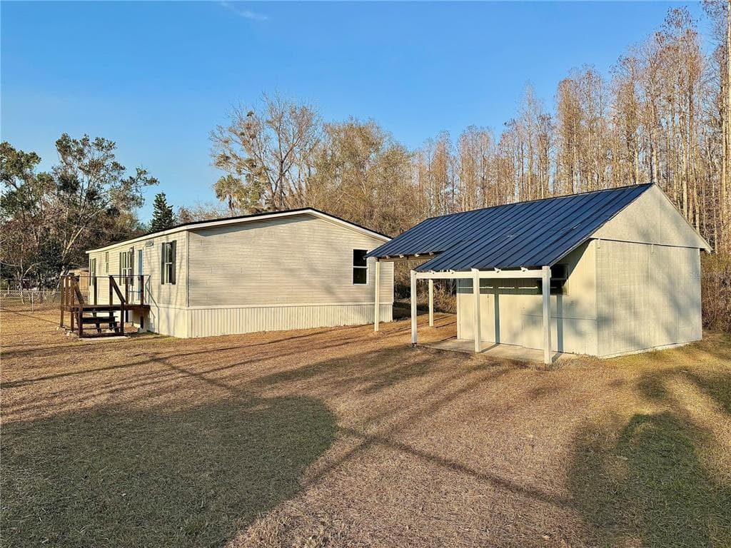 7428 SAINT JOHNS ROAD LAND O LAKES, FL 34638