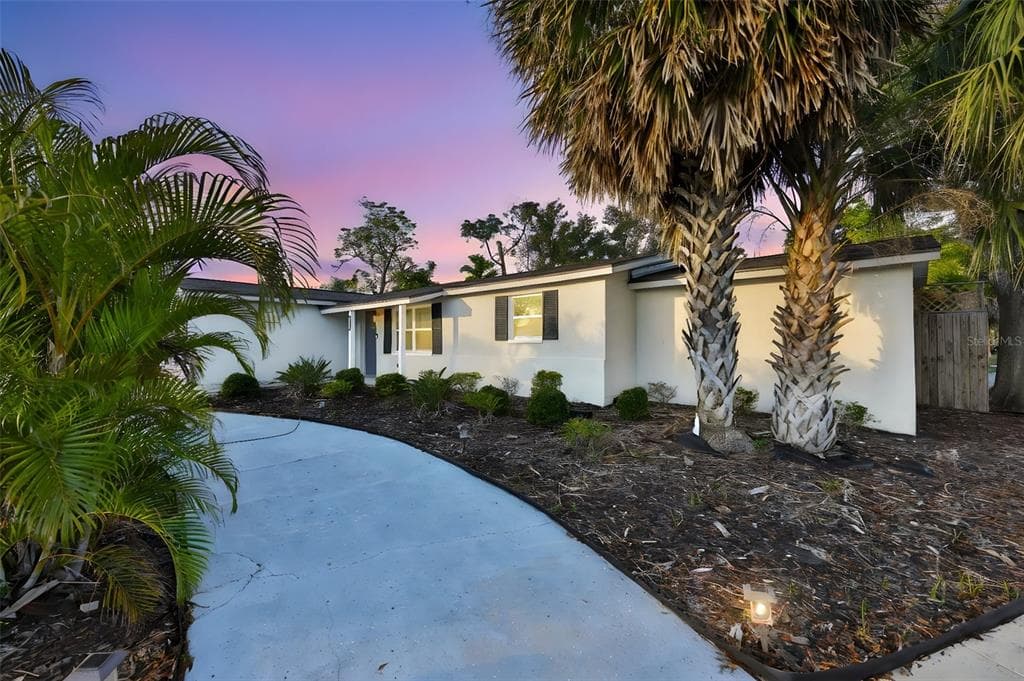 12870 101ST WAY LARGO, FL 33773