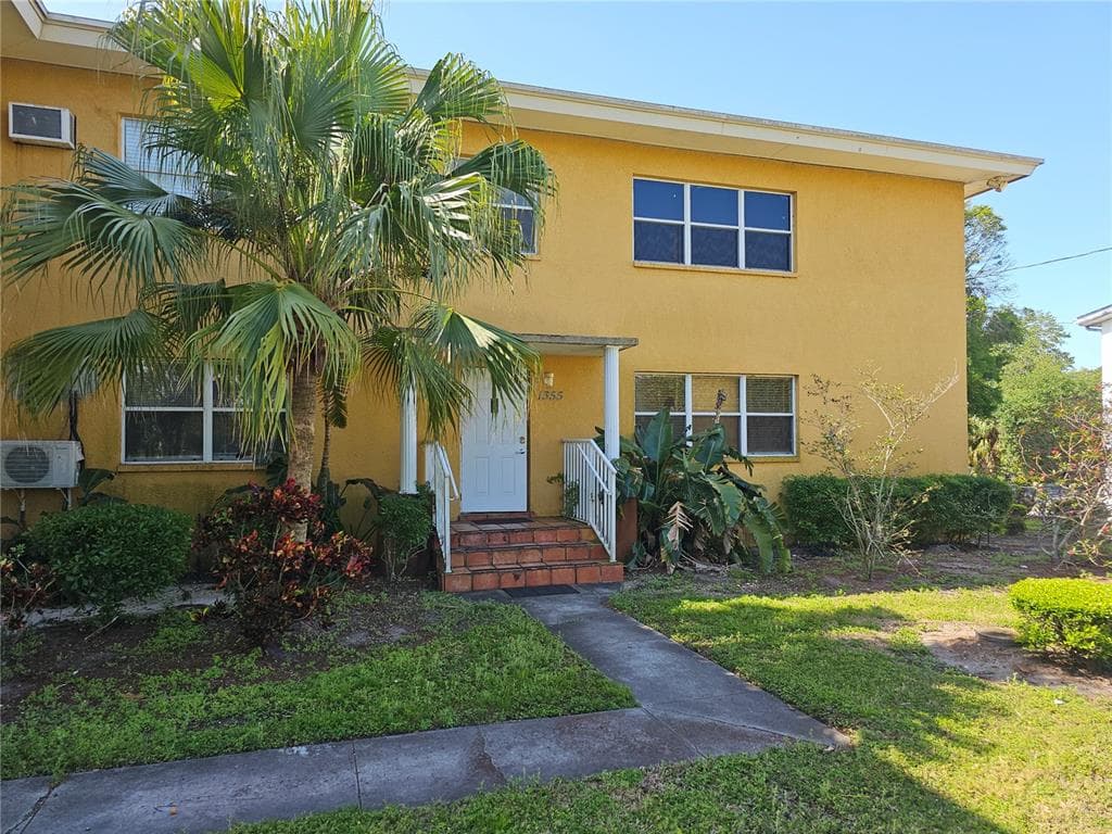 1355 DREW STREET UNIT 102 CLEARWATER, FL 33755