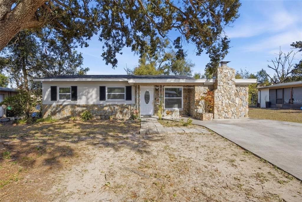 7024 PONDEROSA DRIVE TAMPA, FL 33637