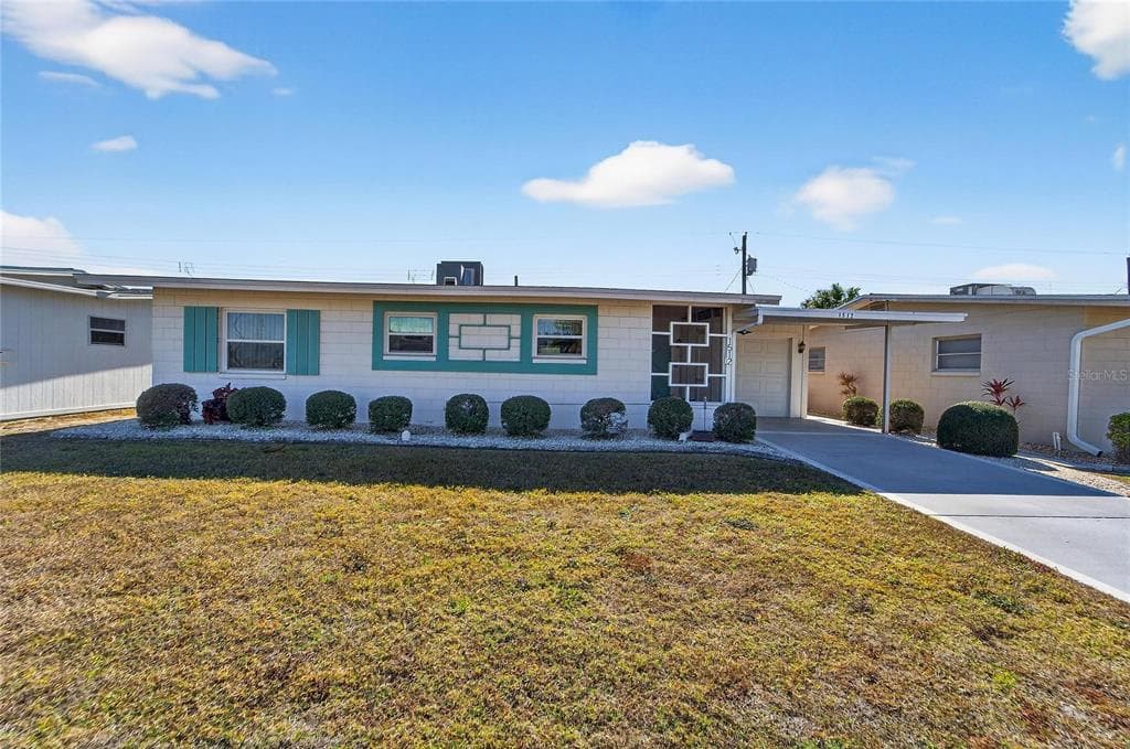 1512 CHEVY CHASE DRIVE SUN CITY CENTER, FL 33573