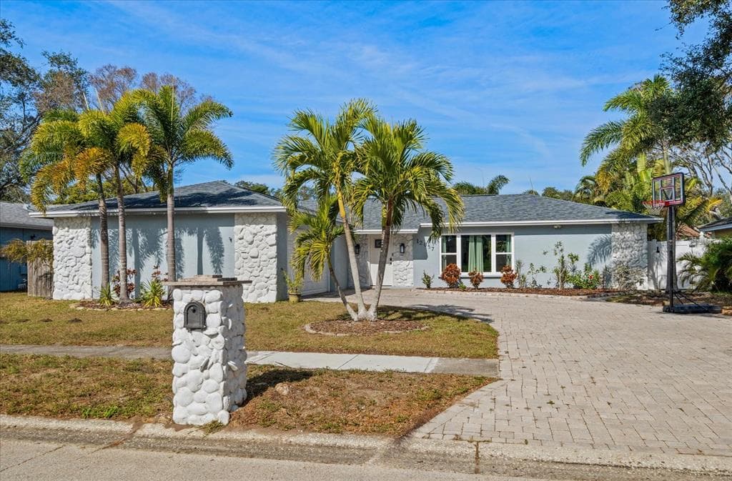 12057 96TH PLACE SEMINOLE, FL 33772