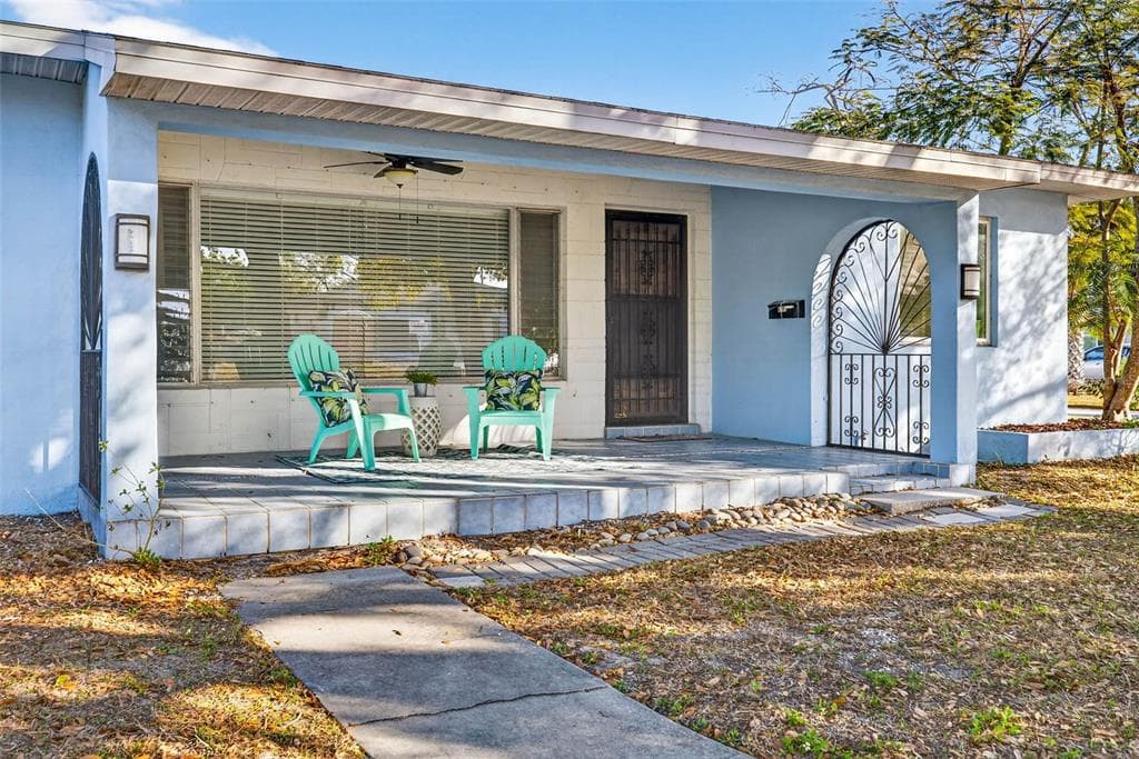6701 BURLINGTON AVENUE N ST PETERSBURG, FL 33710