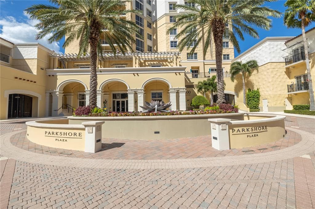 300 BEACH DRIVE NE UNIT 2101 ST PETERSBURG, FL 33701