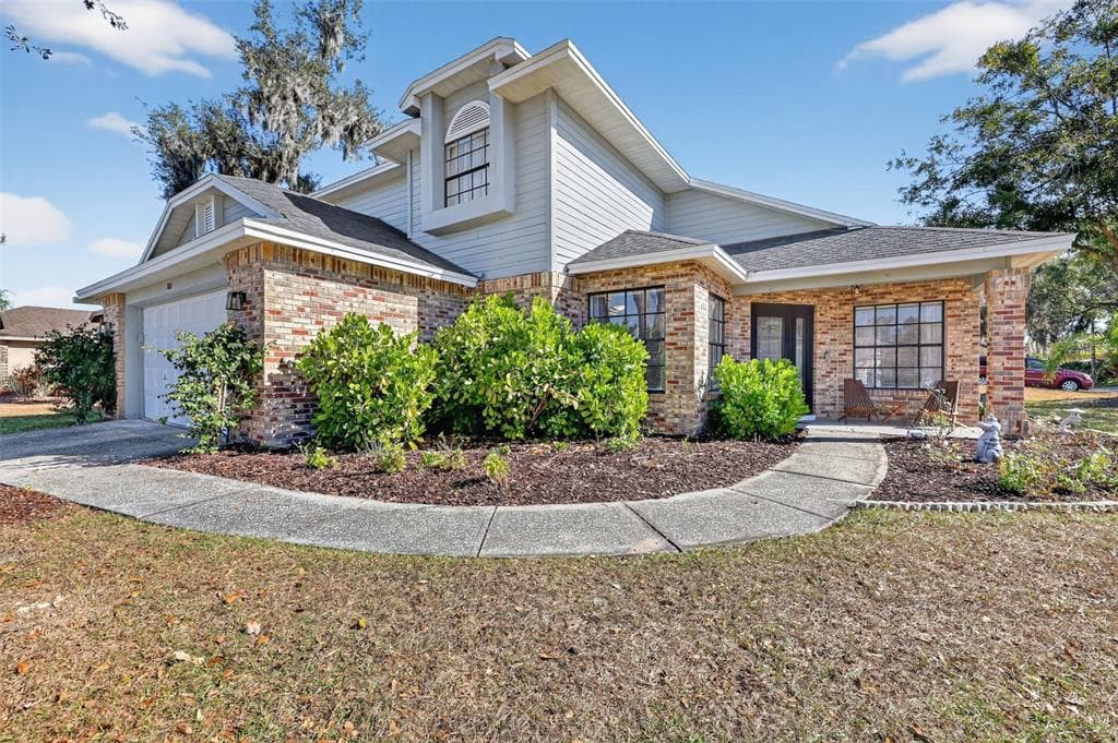 1807 HITCHING POST PLACE PLANT CITY, FL 33566