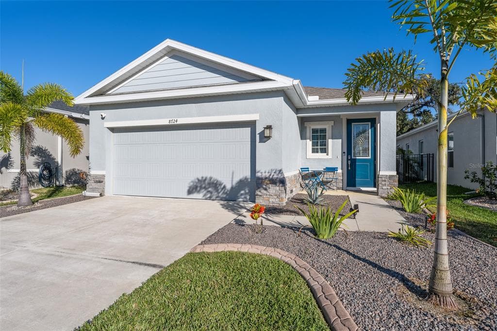 8724 STARRY NIGHT TERRACE PARRISH, FL 34219
