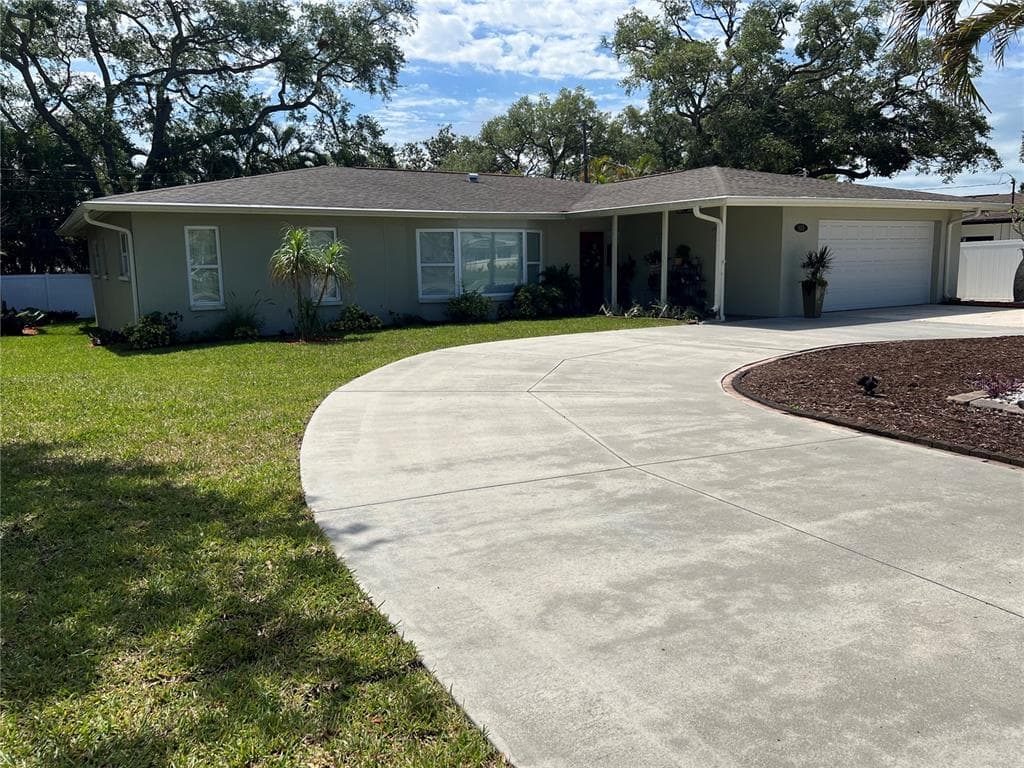 855 FOUNTAINHEAD DRIVE