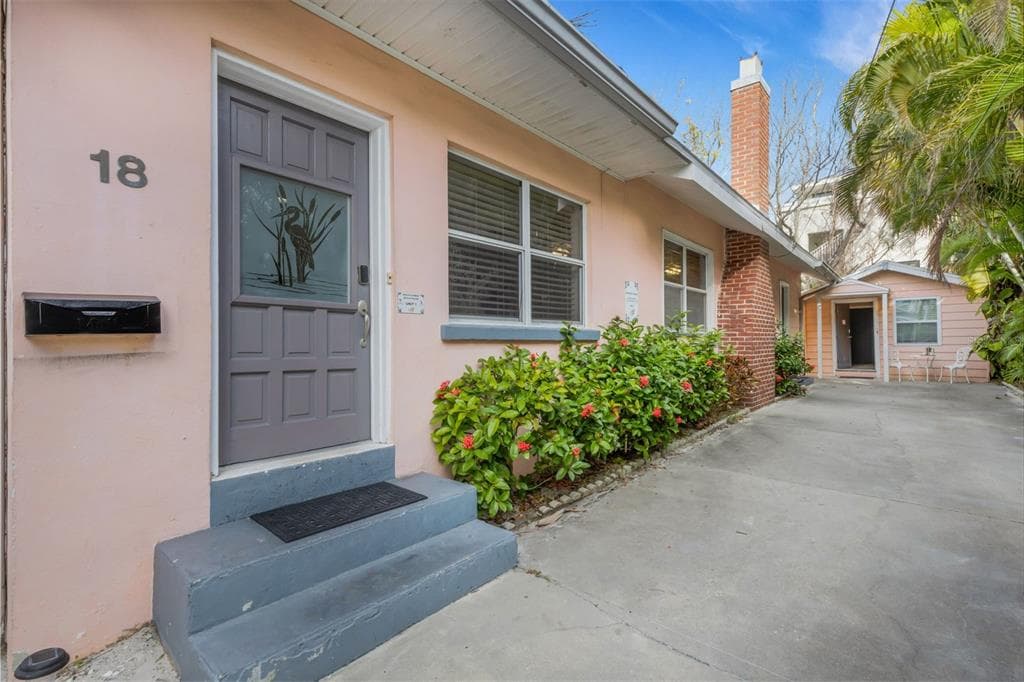 18 HEILWOOD STREET CLEARWATER, FL 33767