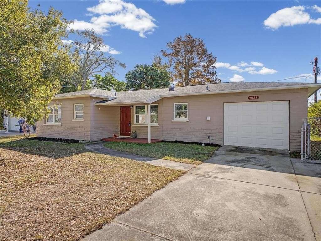 9828 49TH AVENUE N ST PETERSBURG, FL 33708