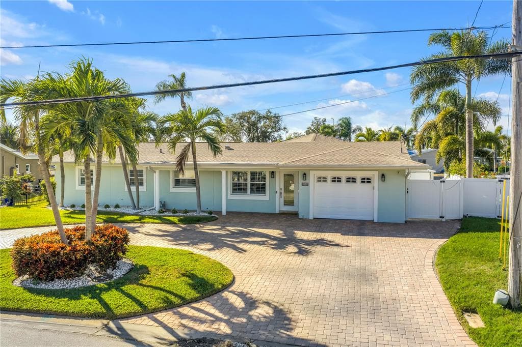 4880 DOVER STREET NE ST PETERSBURG, FL 33703