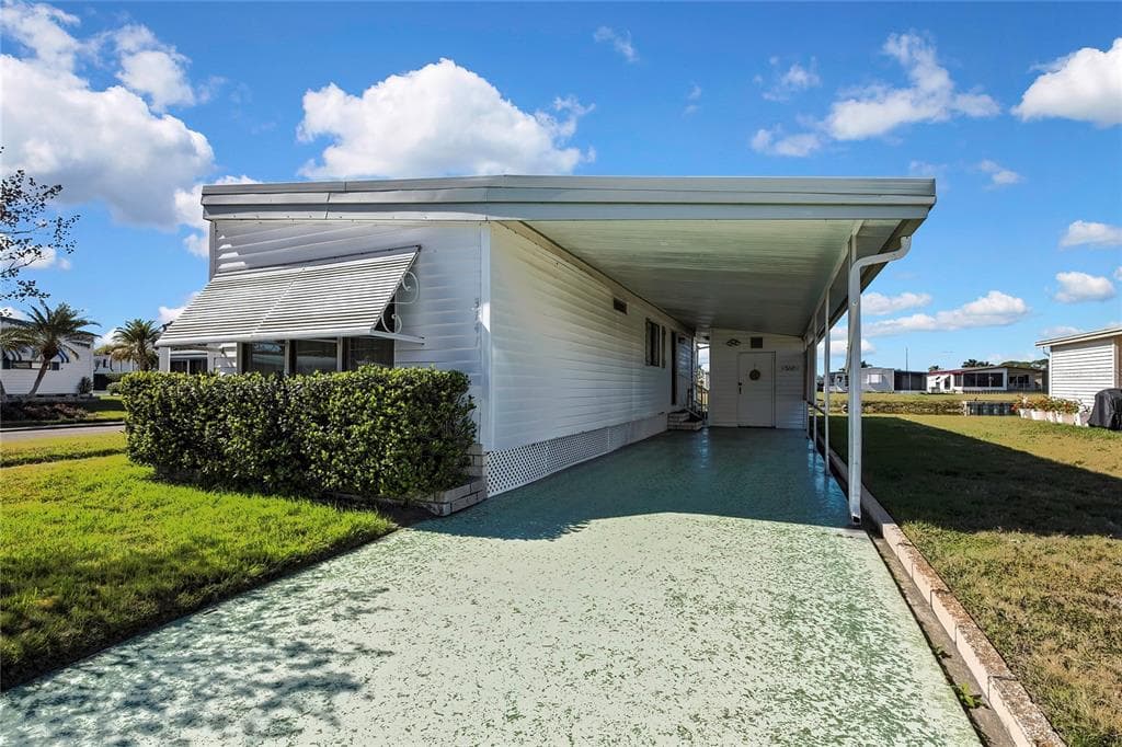 3141 NANTUCKET DRIVE HOLIDAY, FL 34690