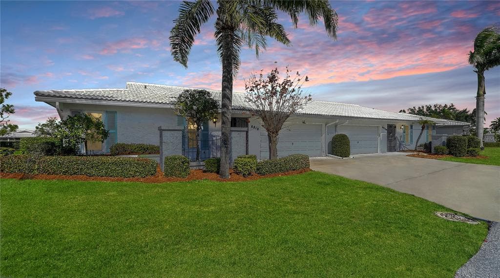 6810 9TH AVENUE W BRADENTON, FL 34209