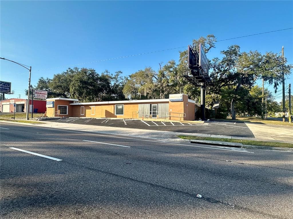 550 E BAY DRIVE LARGO, FL 33770