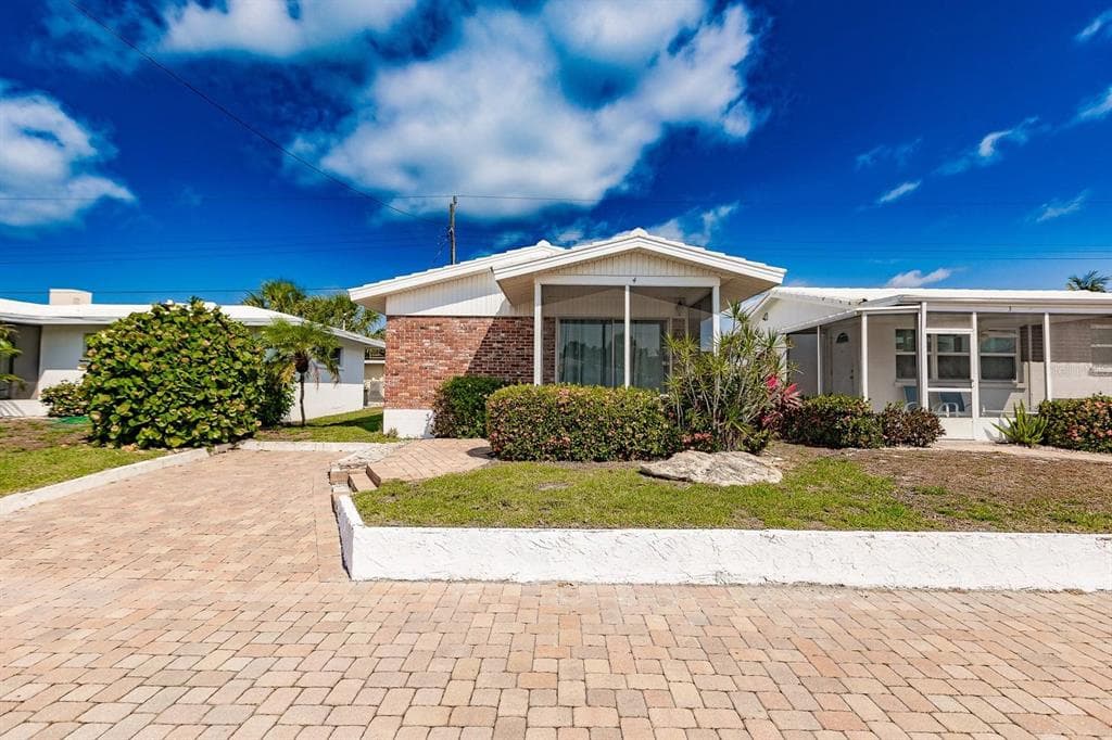 6020 MIDNIGHT PASS ROAD UNIT 4 SARASOTA, FL 34242