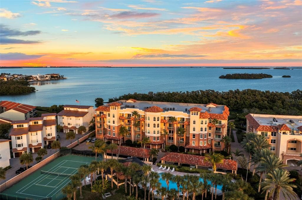 1645 PINELLAS BAYWAY S UNIT B2