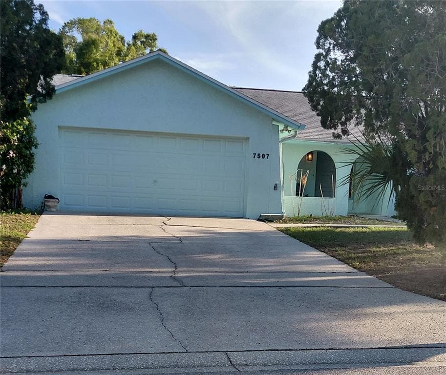 7507 S SANIBEL CIRCLE TEMPLE TERRACE, FL 33637