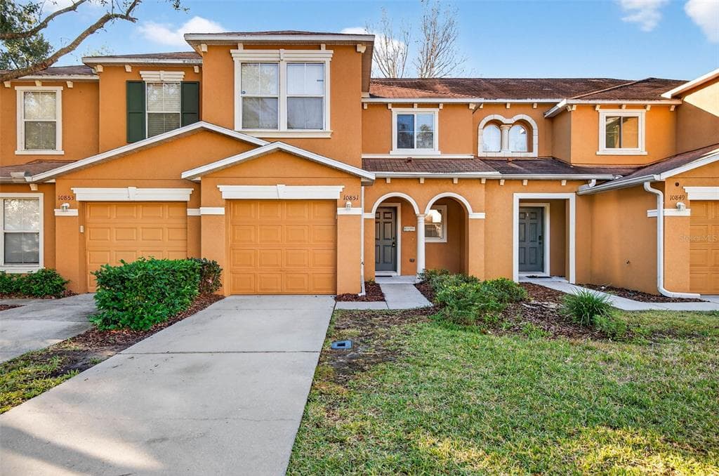 10851 KENSINGTON PARK AVENUE RIVERVIEW, FL 33578