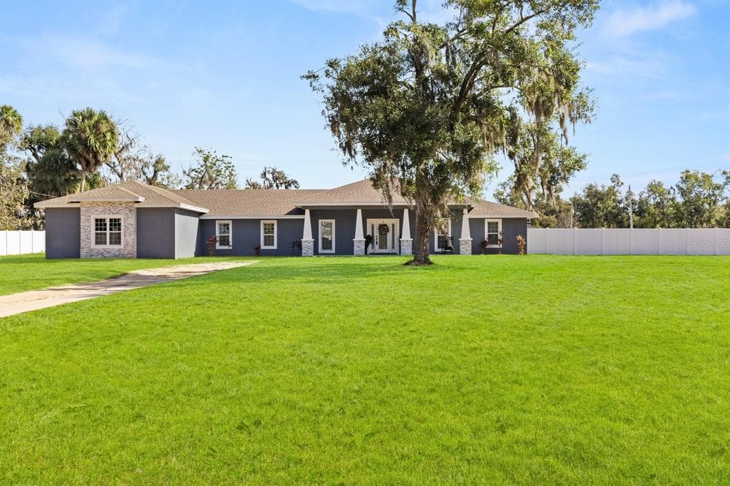 812 CHASTAIN ROAD SEFFNER, FL 33584