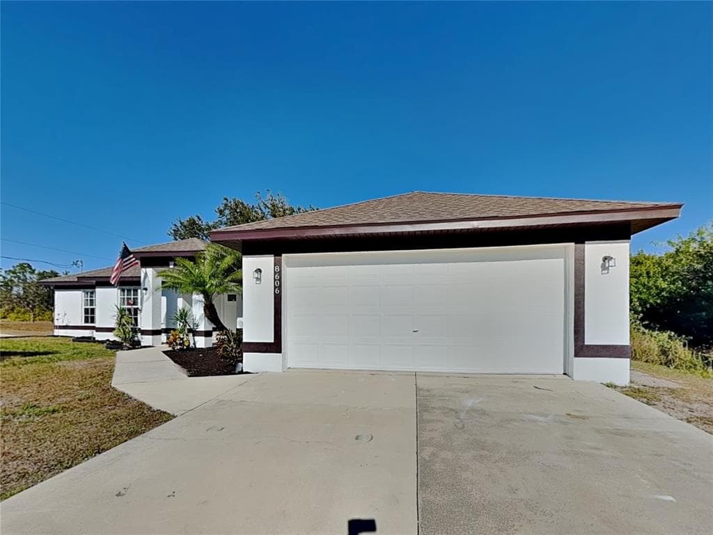 8606 LISA BOULEVARD NORTH PORT, FL 34288