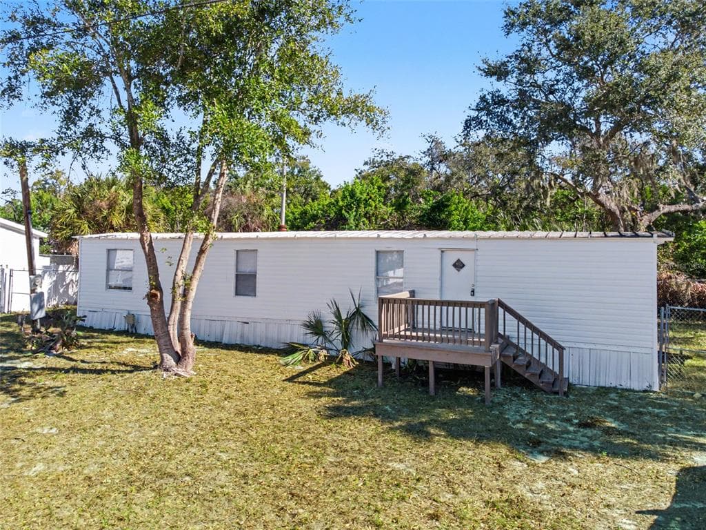 10914 COUNTRY HAVEN DRIVE GIBSONTON, FL 33534