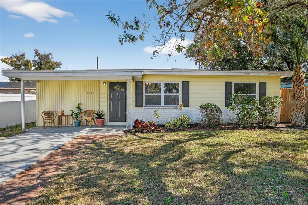 1114 53RD STREET S GULFPORT, FL 33707