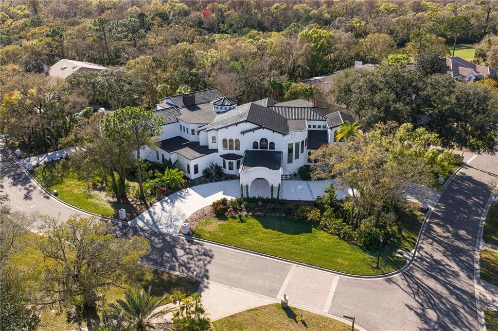 6324 W MACLAURIN DRIVE