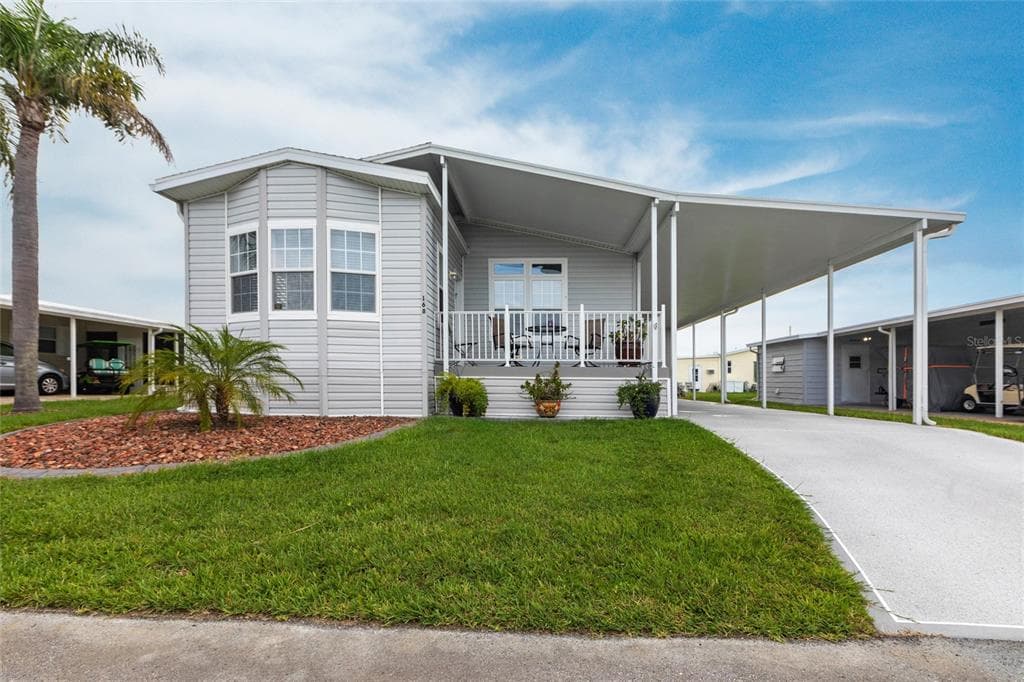 168 DUCHESS AVENUE NOKOMIS, FL 34275