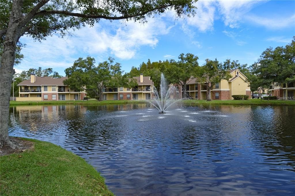8629 FANCY FINCH DRIVE UNIT 102 TAMPA, FL 33614