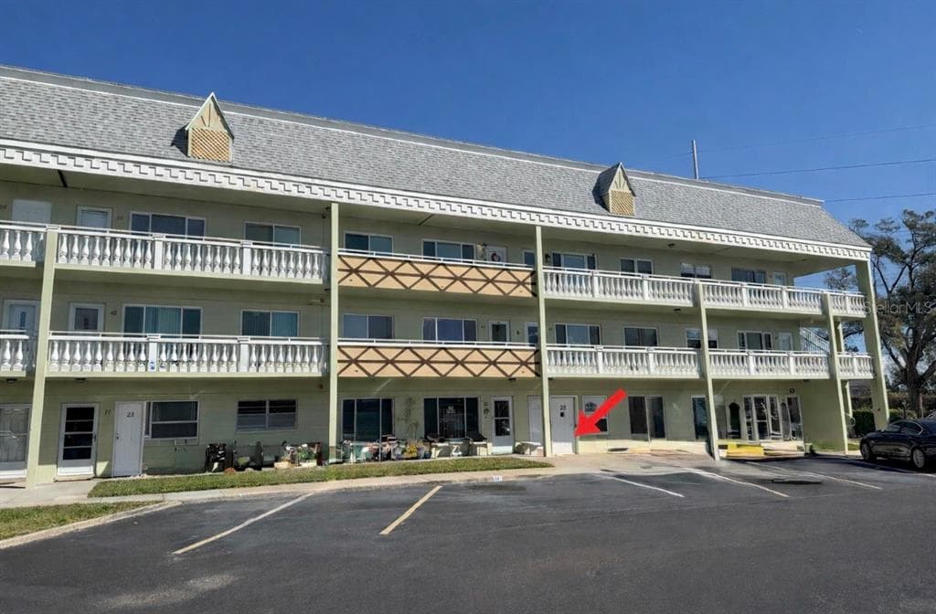 2460 CANADIAN WAY UNIT 22 CLEARWATER, FL 33763