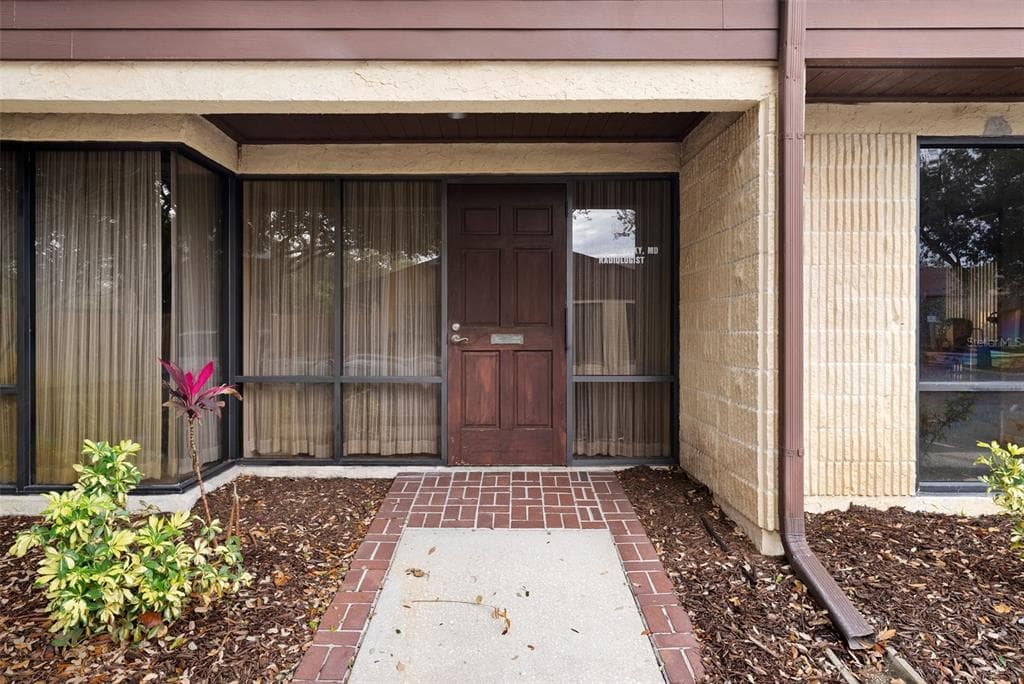 611 DRUID ROAD E UNIT 302