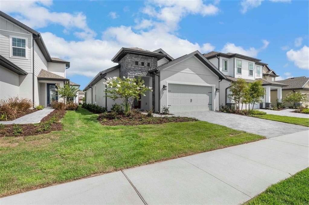 7817 MARLOW PLACE KISSIMMEE, FL 34747