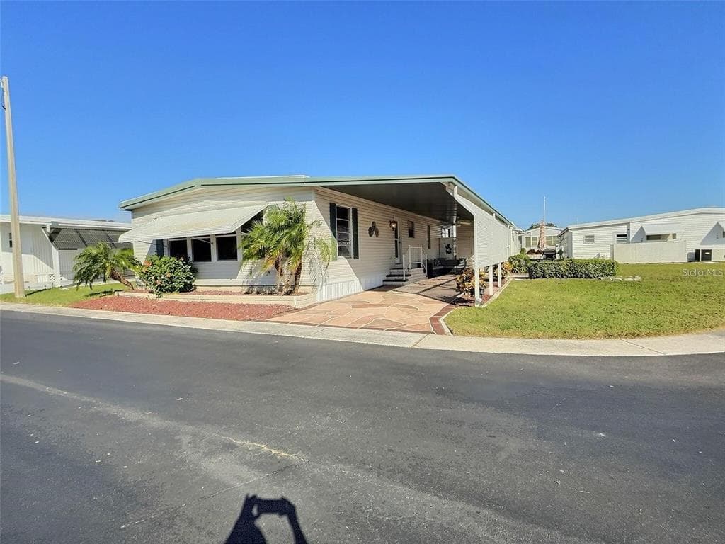 667 SUGAR PALM STREET LARGO, FL 33778