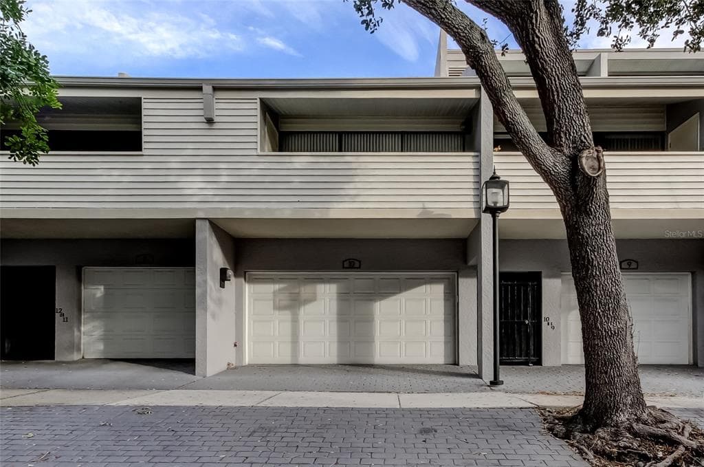 301 2ND STREET N UNIT 10