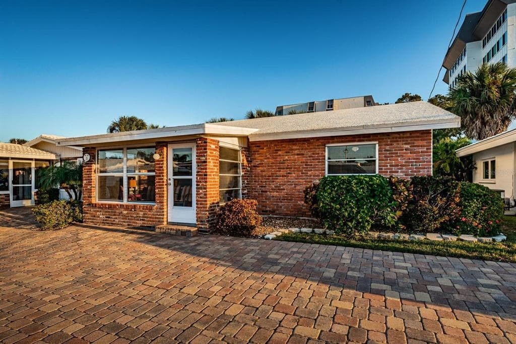 6020 MIDNIGHT PASS ROAD UNIT 40 SARASOTA, FL 34242