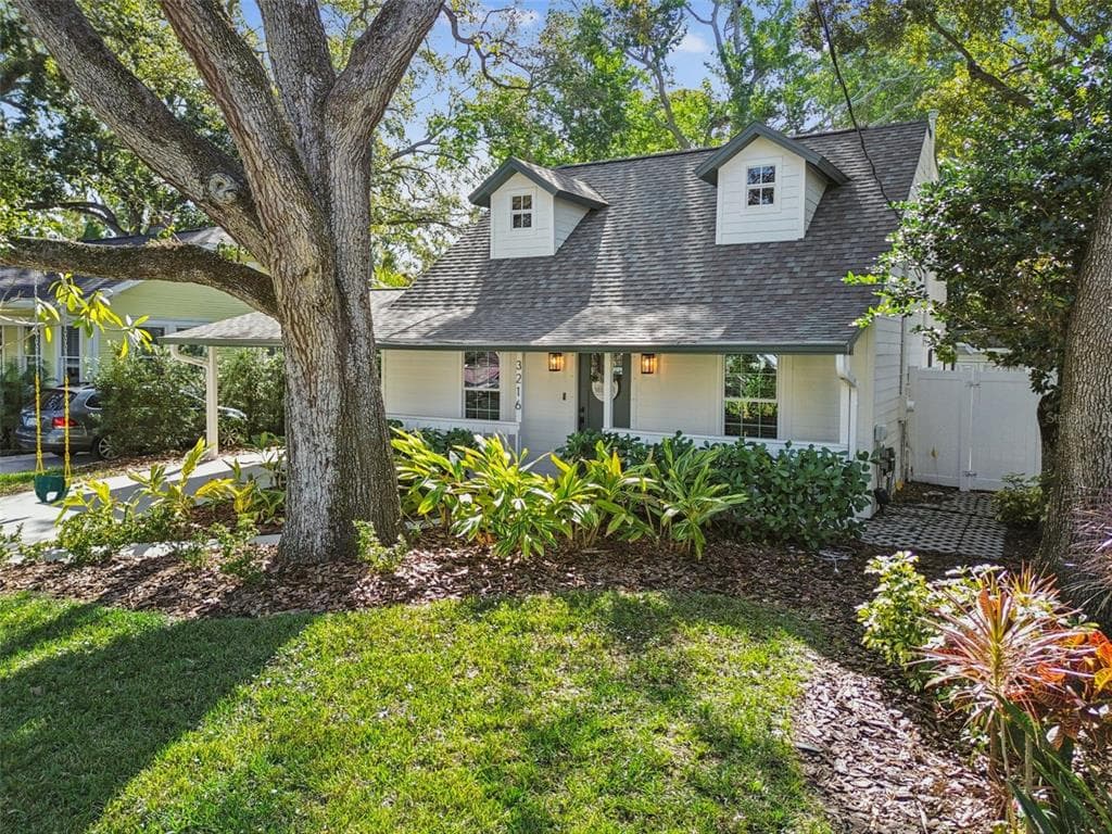 3216 W OAKELLAR AVENUE