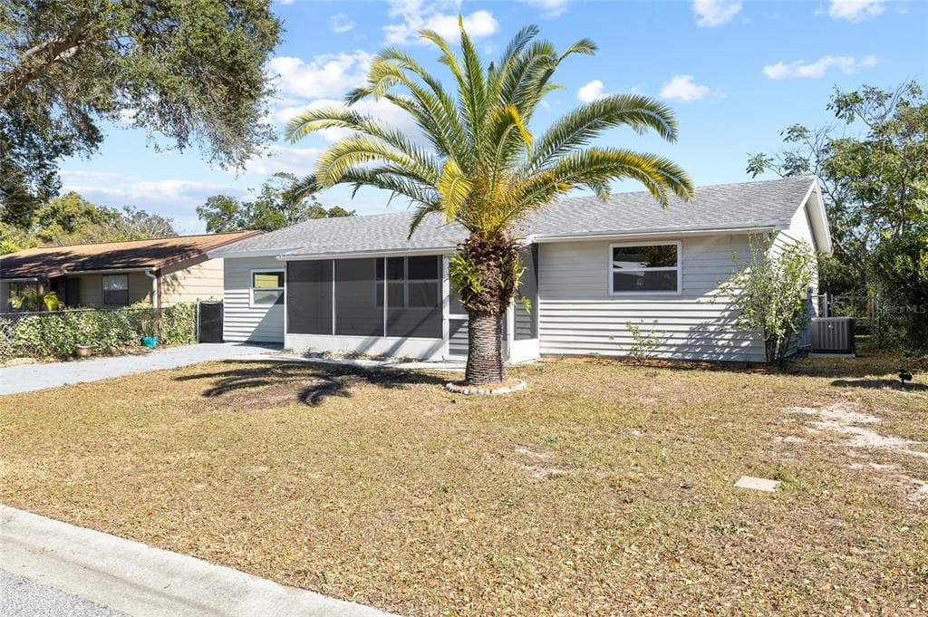 4244 MESA DRIVE NEW PORT RICHEY, FL 34653