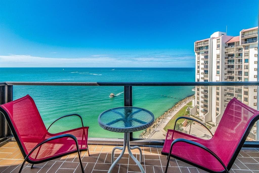 450 S GULFVIEW BOULEVARD UNIT 1206 CLEARWATER BEACH, FL 33767