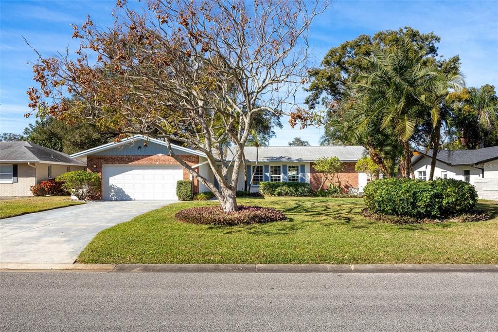 2346 SARAZEN DR DUNEDIN, FL 34698