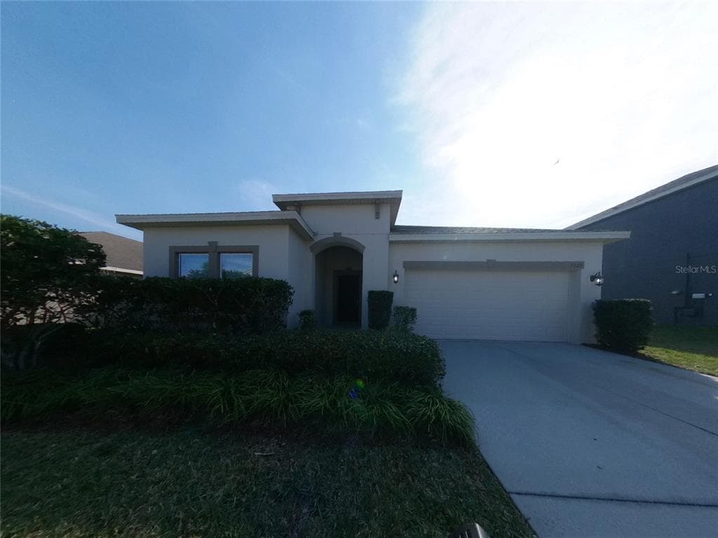 3252 ZANDER DRIVE GRAND ISLAND, FL 32735