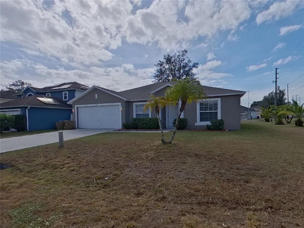 102 MILTON PLACE KISSIMMEE, FL 34758