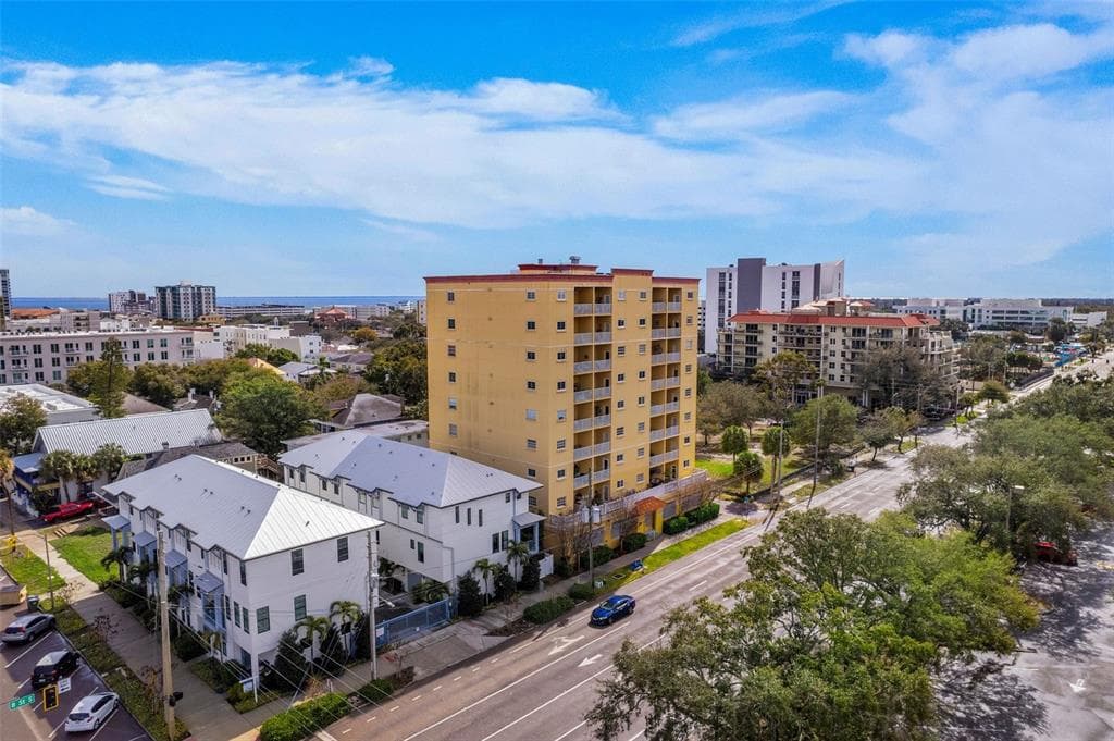 316 8TH STREET S UNIT 104 ST PETERSBURG, FL 33701