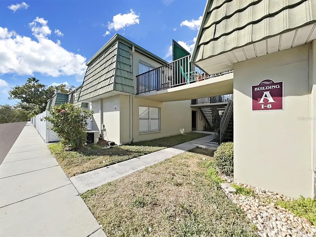 1799 N HIGHLAND AVENUE UNIT 5 CLEARWATER, FL 33755