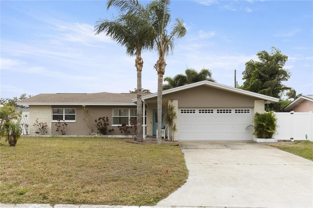 13826 ANTIGUA DRIVE