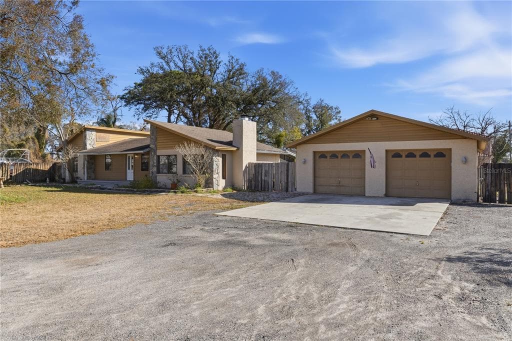 10301 TRAIL RIDGE LANE